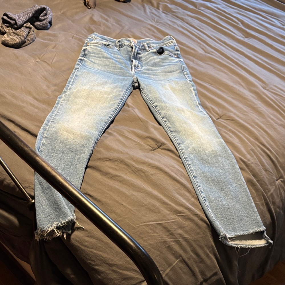 MOTHER Insider Crop Step Fray